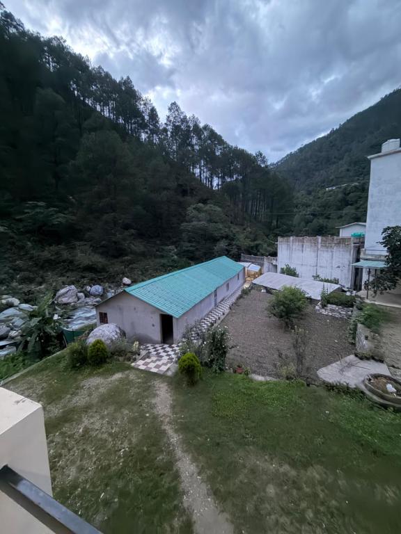 Chirag Homestay Kainchi Dham