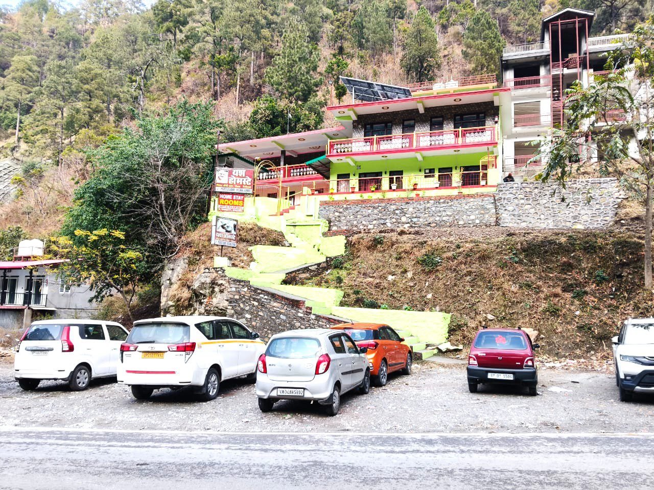Yash Homestay Kainchi Dham Photo 4
